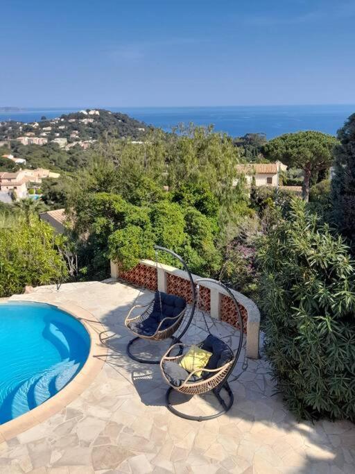 4-Star Private Villa With Heated Pool And Panoramic Sea View At Gulf De Saint Tropez Кавалер-сюр-Мер Екстер'єр фото